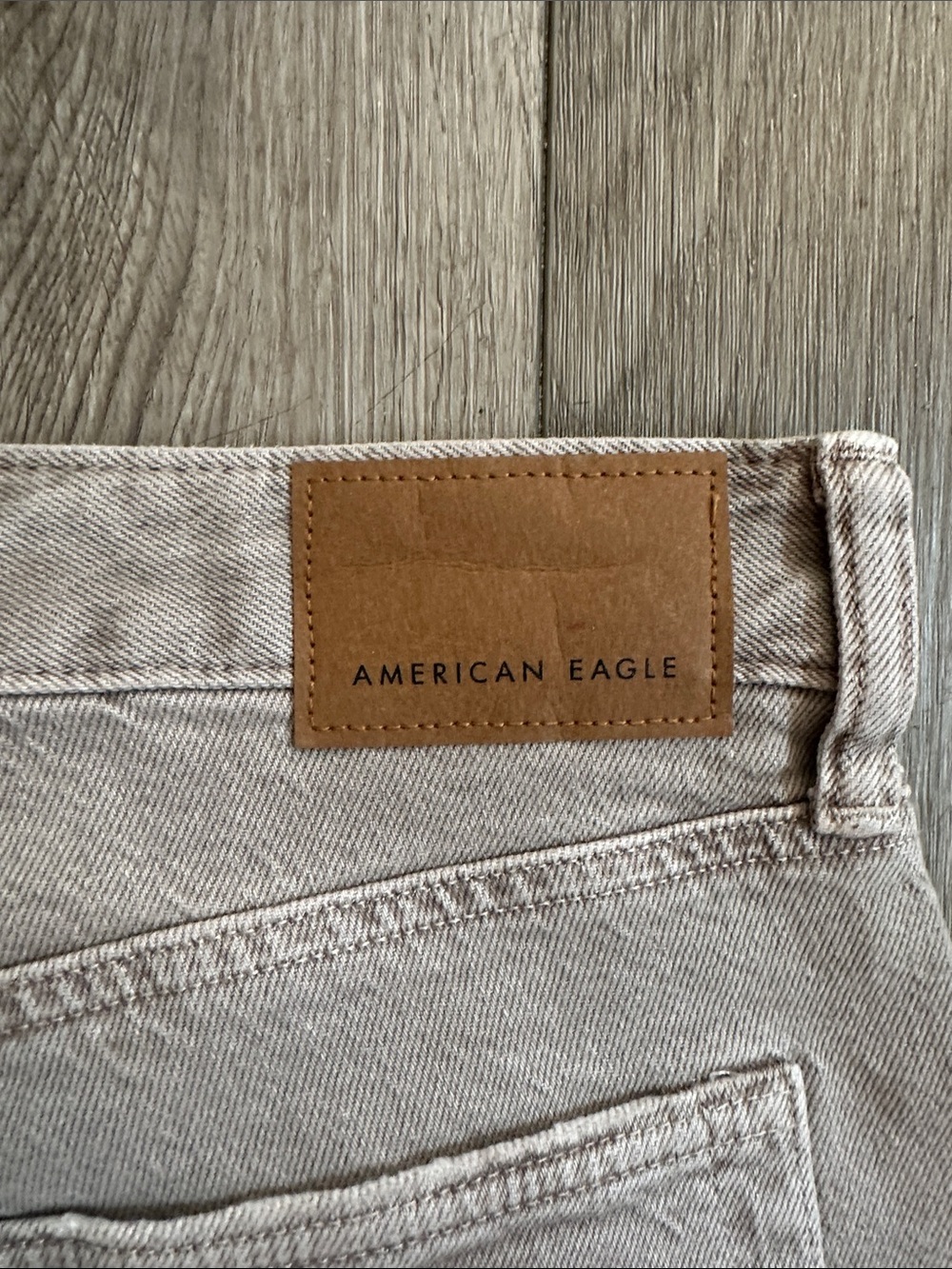 NWT American Eagle Outfitters Mens Slim Straight Jeans in Light Taupe 32x32 - Picture 5 of 6